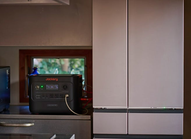 1台で、災害時の停電を3日間乗り切り、高出力家電を複数同時に動かせる 1台で、災害時の停電を3日間乗り切り、高出力家電を複数同時に動かせる