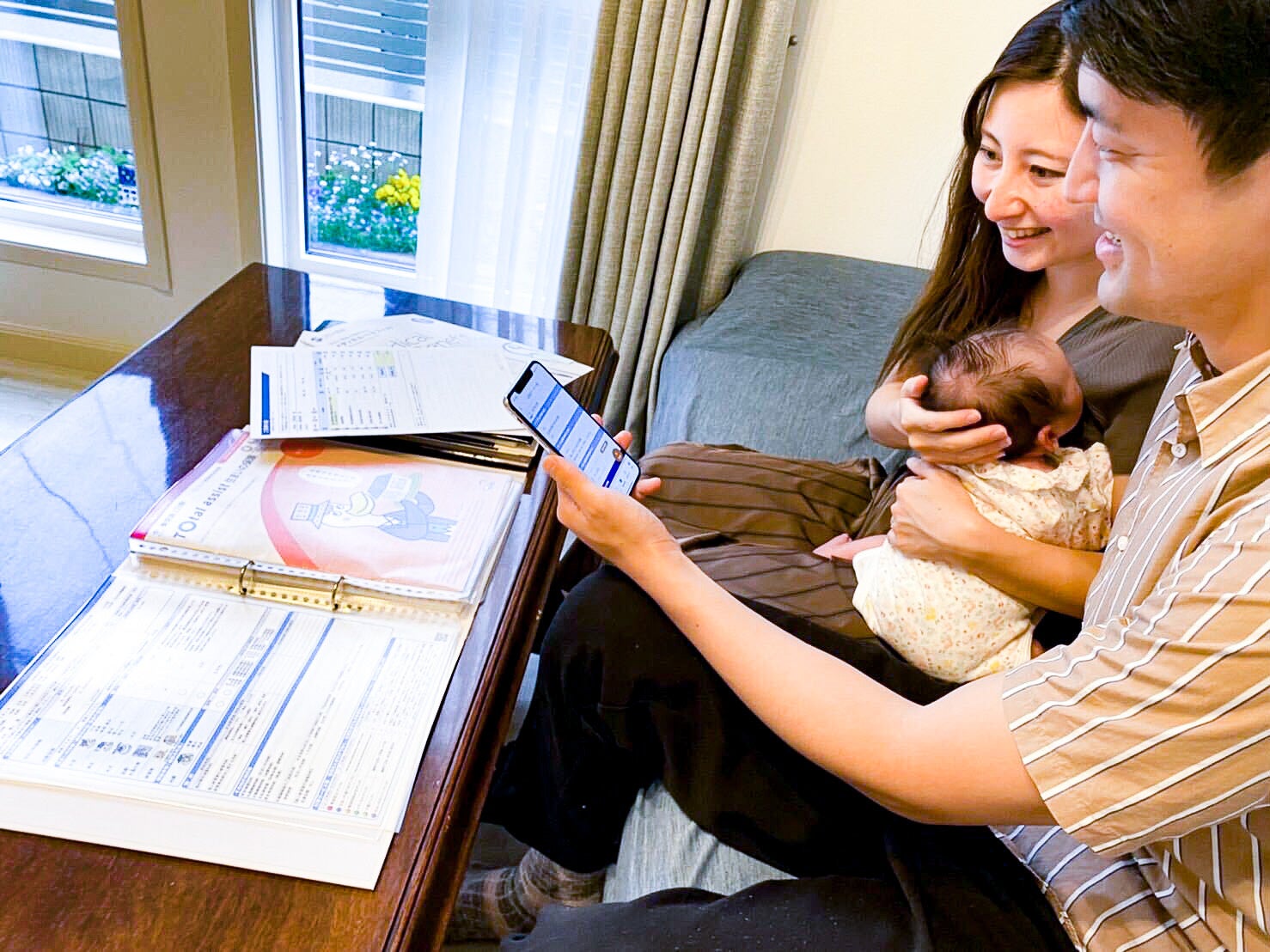 紙での管理からアプリでの一括データ管理で請求もれを防ぐ