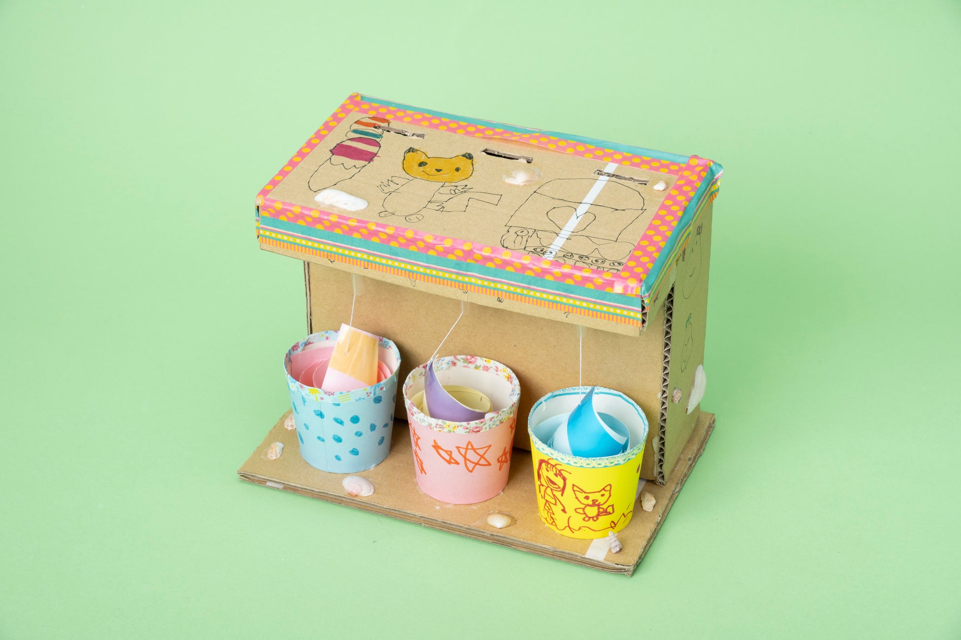 <すてきなデザイン・アイデア賞> 受賞作品 「アイスちょきんばこ」