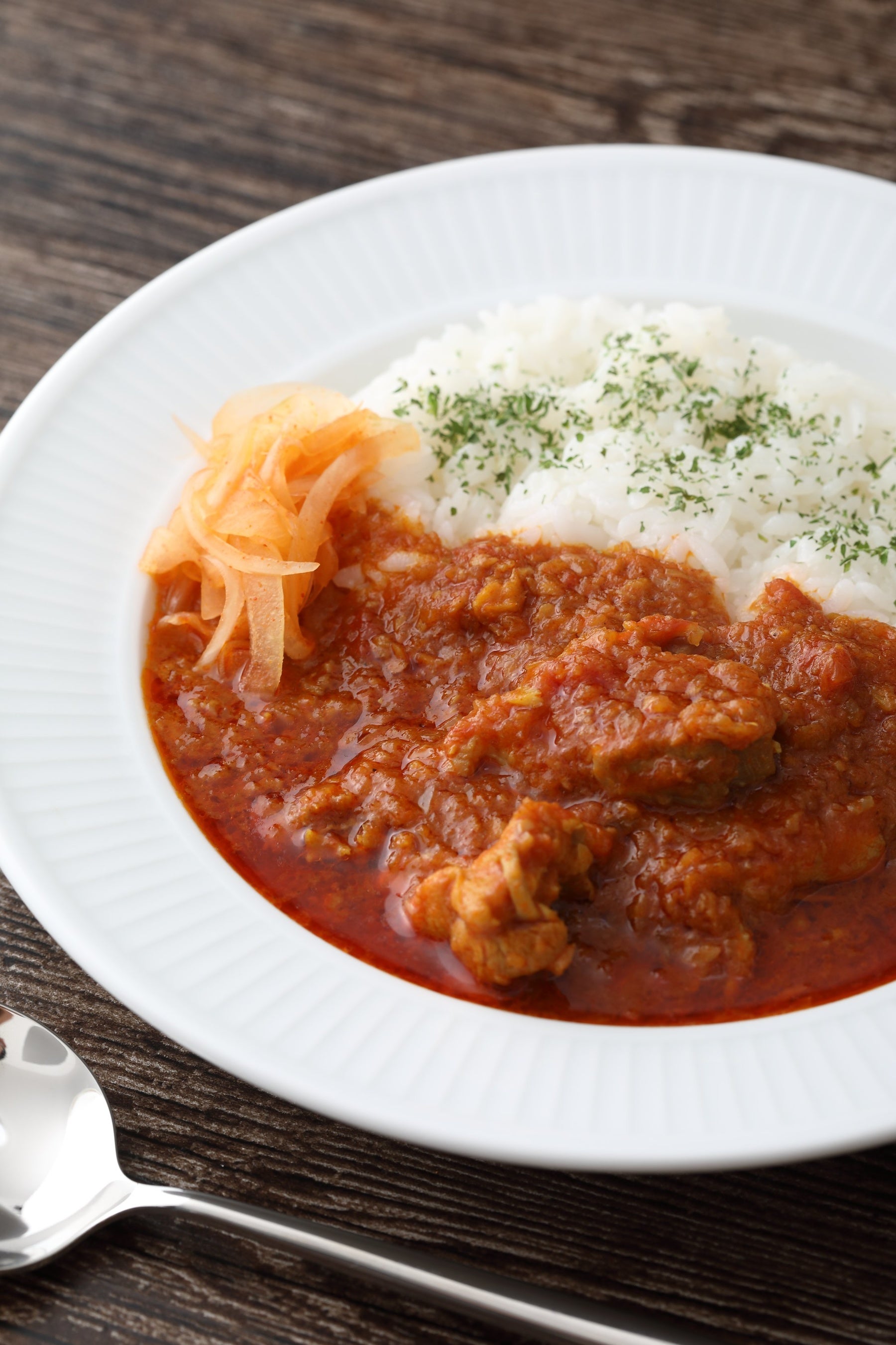 時間もかからず、簡単にできる！　料理研究家・リュウジさんの動画では見られない「最高のおもてなしスパイスカレー」レシピを大公開！