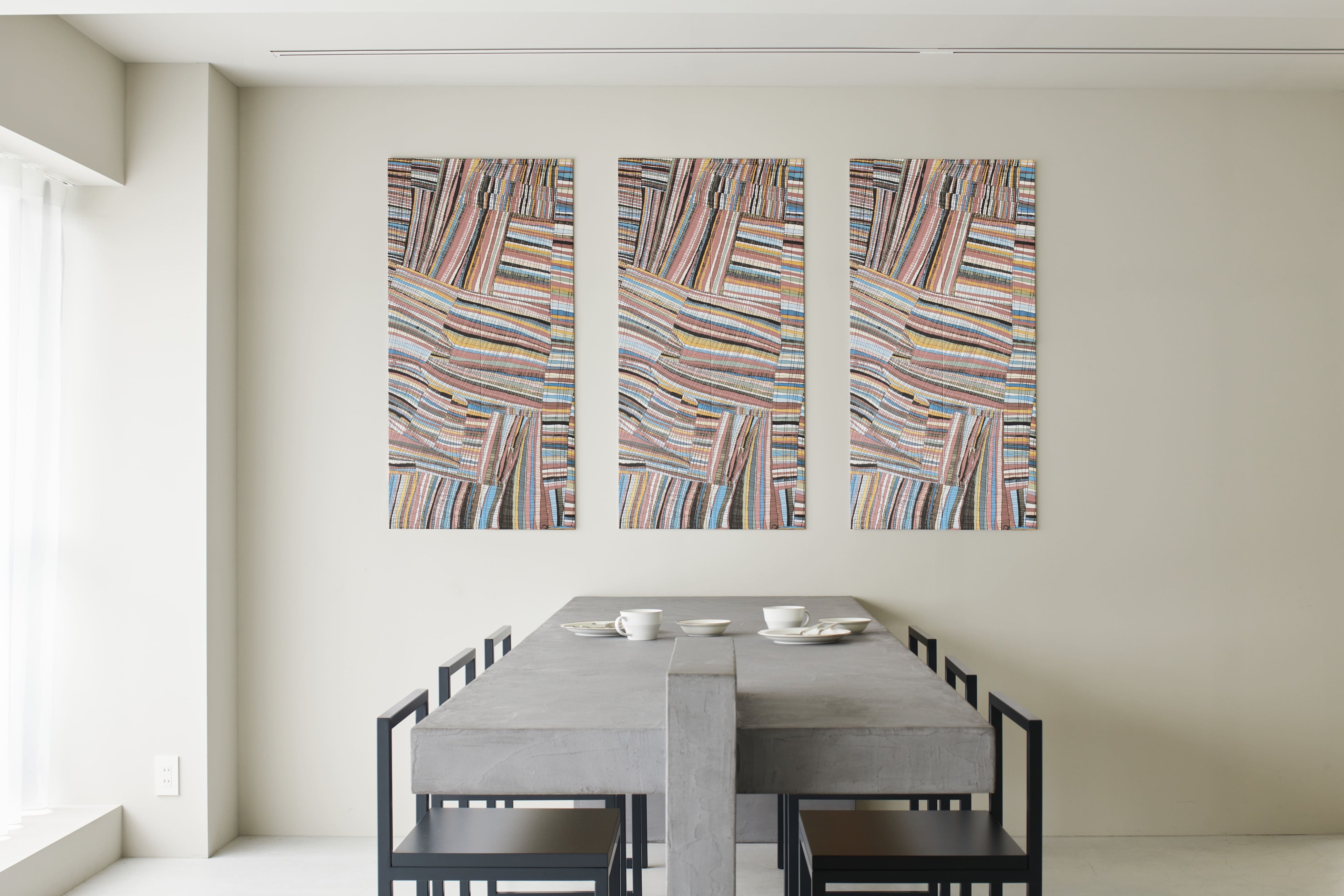 ヘラルボニーが契約する6名の異彩作家のアートがLIXILのタイル製品エコ