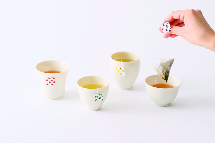 加賀いろはテトラシリーズ 「梅テトラ―加賀ほうじ茶―』を事前にご自宅にお届けいたします。