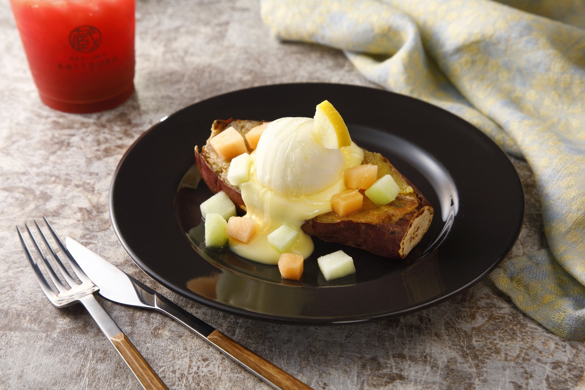 焼き芋バルケッタ「メロン＆レモン」