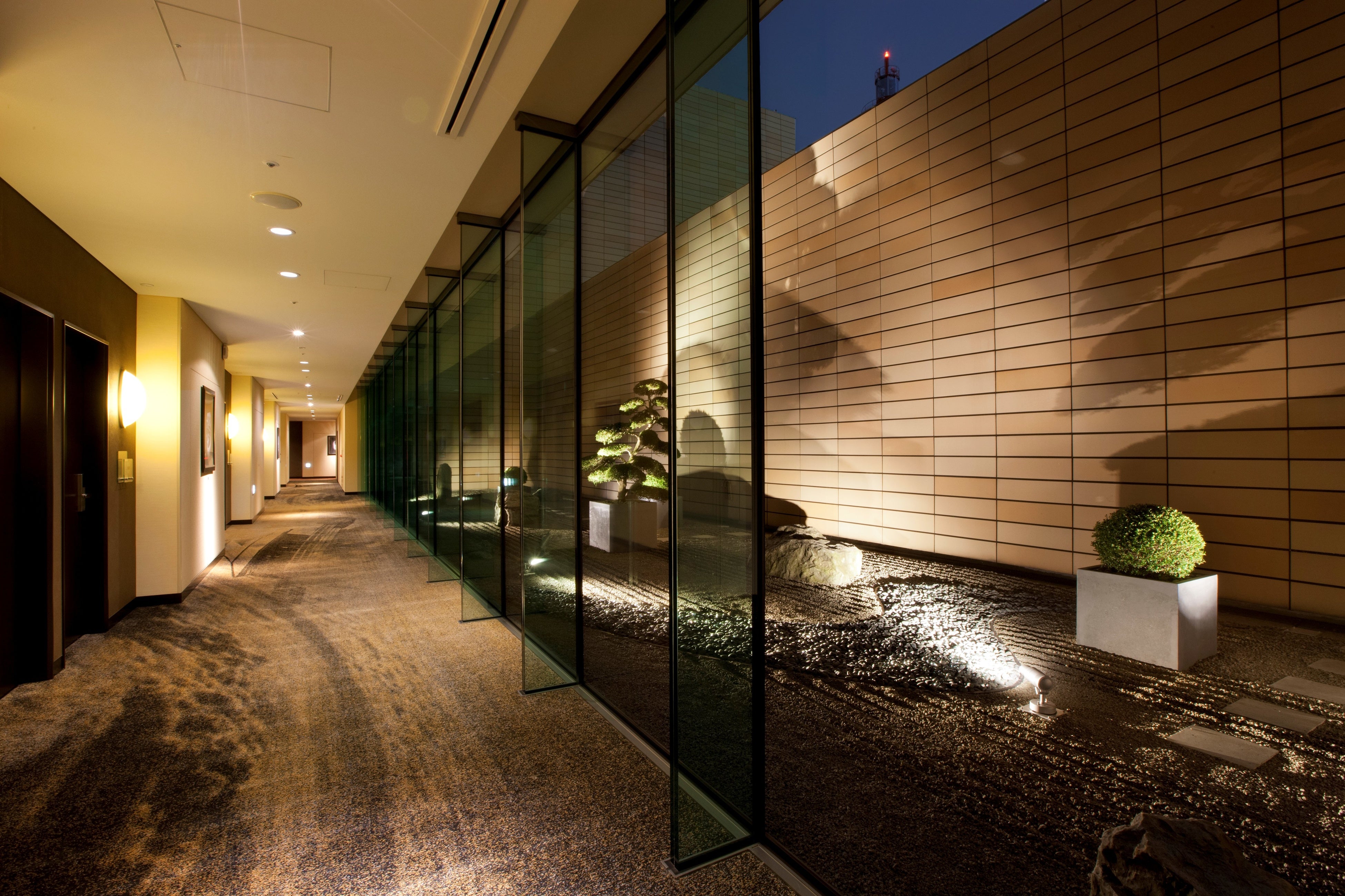 プレミアムフロア廊下