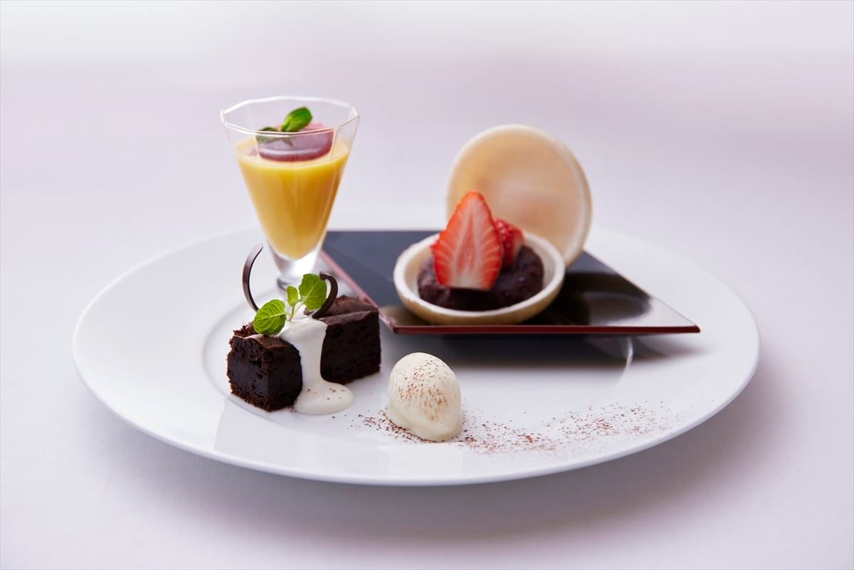 「和・洋・中」のデザートを贅沢な一皿に