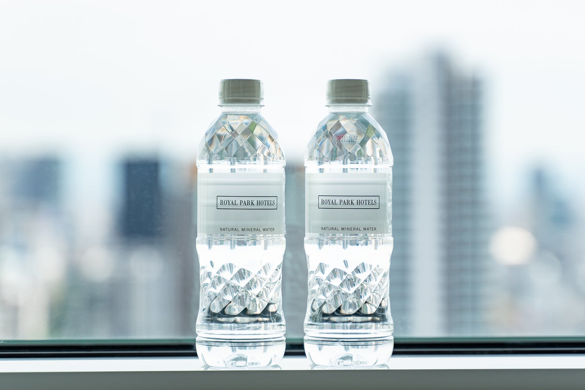 再生ペットボトルのミネラルウォーター