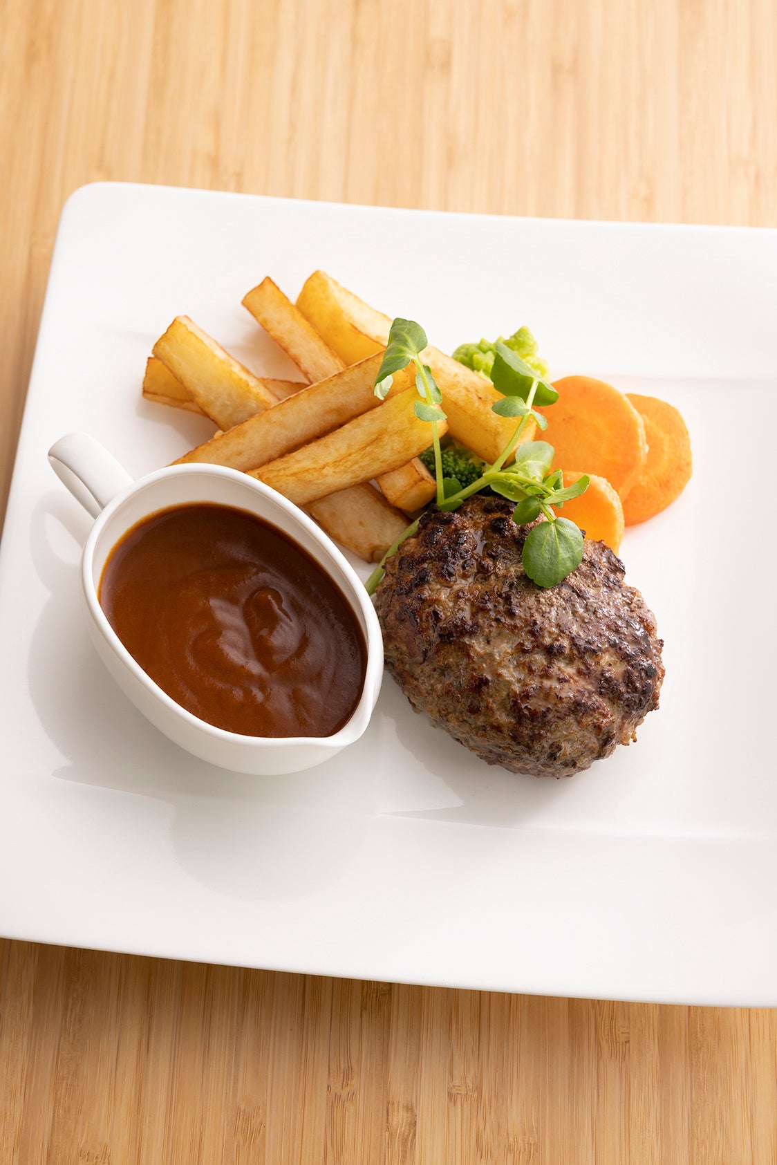 デミグラスソースハンバーグ