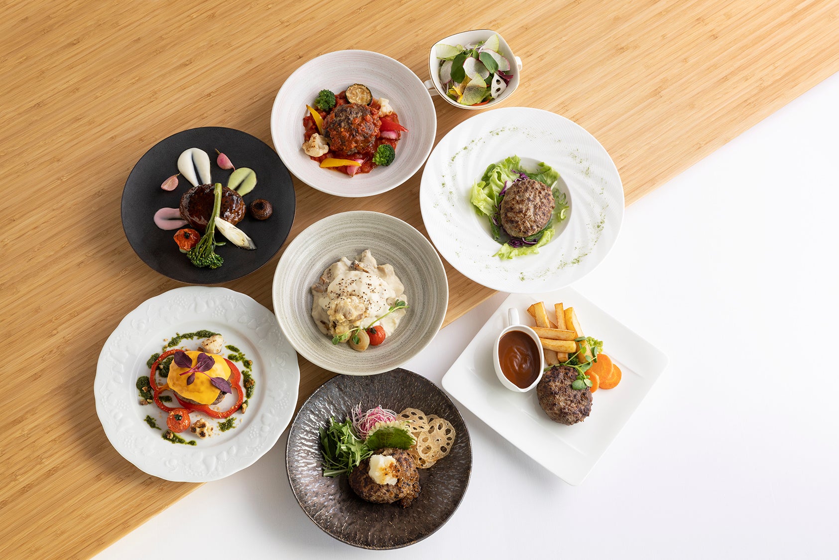 シェフこだわりのハンバーグは選べる7種類！