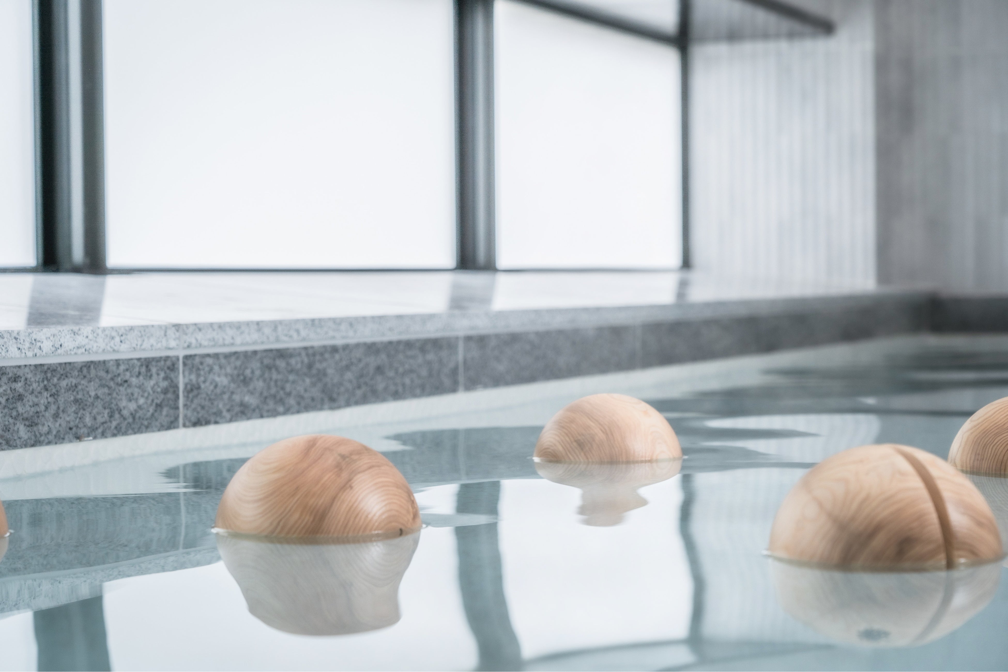 間伐材を使用した檜玉