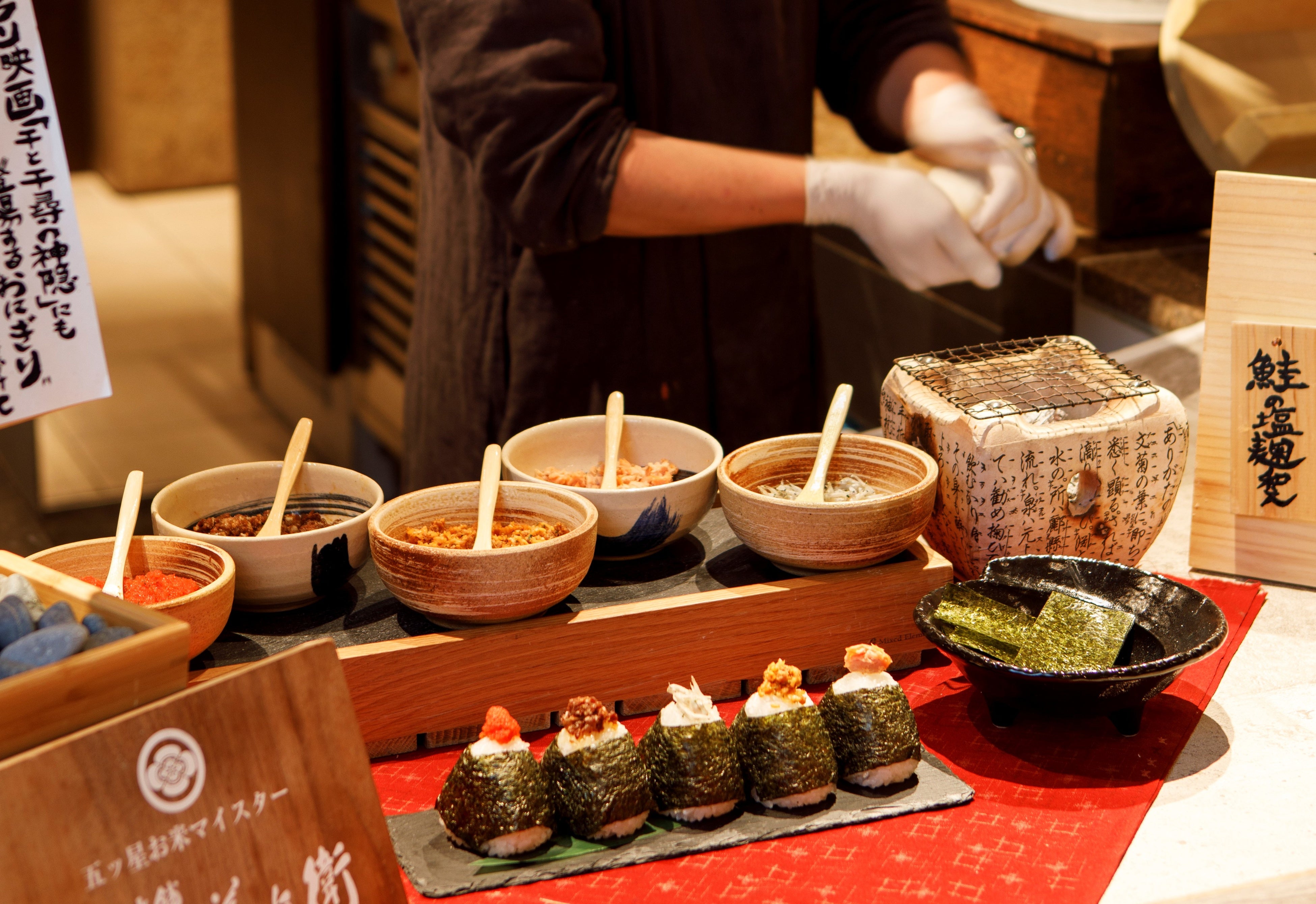ザ ロイヤルパークホテル 京都三条「想いを込めて目の前で握るおにぎり」