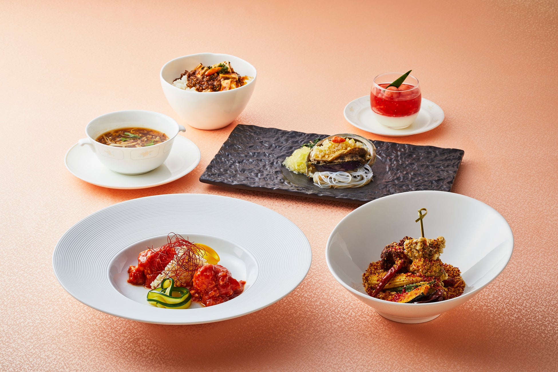 「美味彩華2022 朱夏」ランチコース