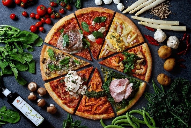 赤坂店で人気の「イタリアン グルメ スライス ピッツァ」  が、銀座コリドー店でも味わえる