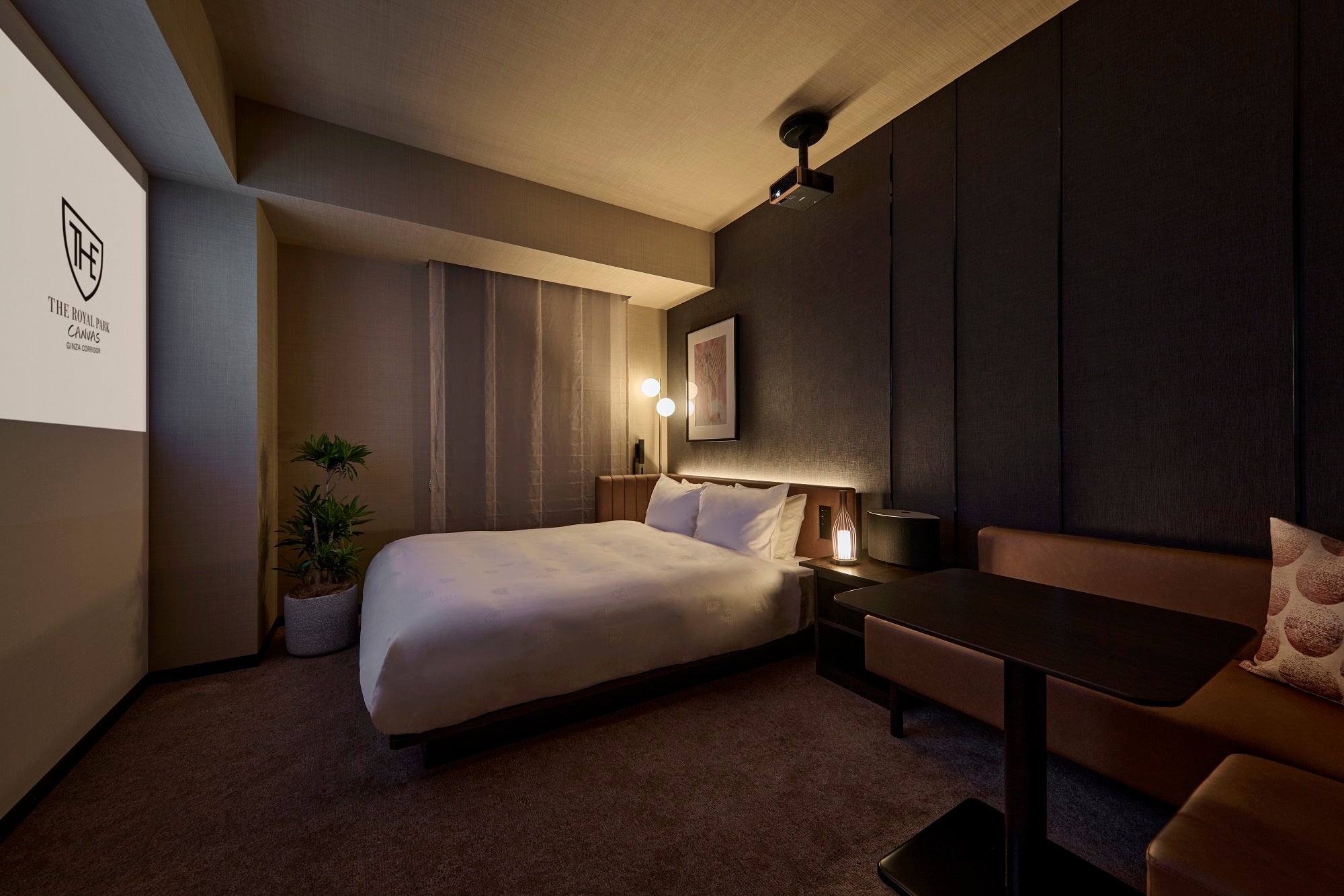 プロセッコの泡を浴びる客室「プロセッコ」