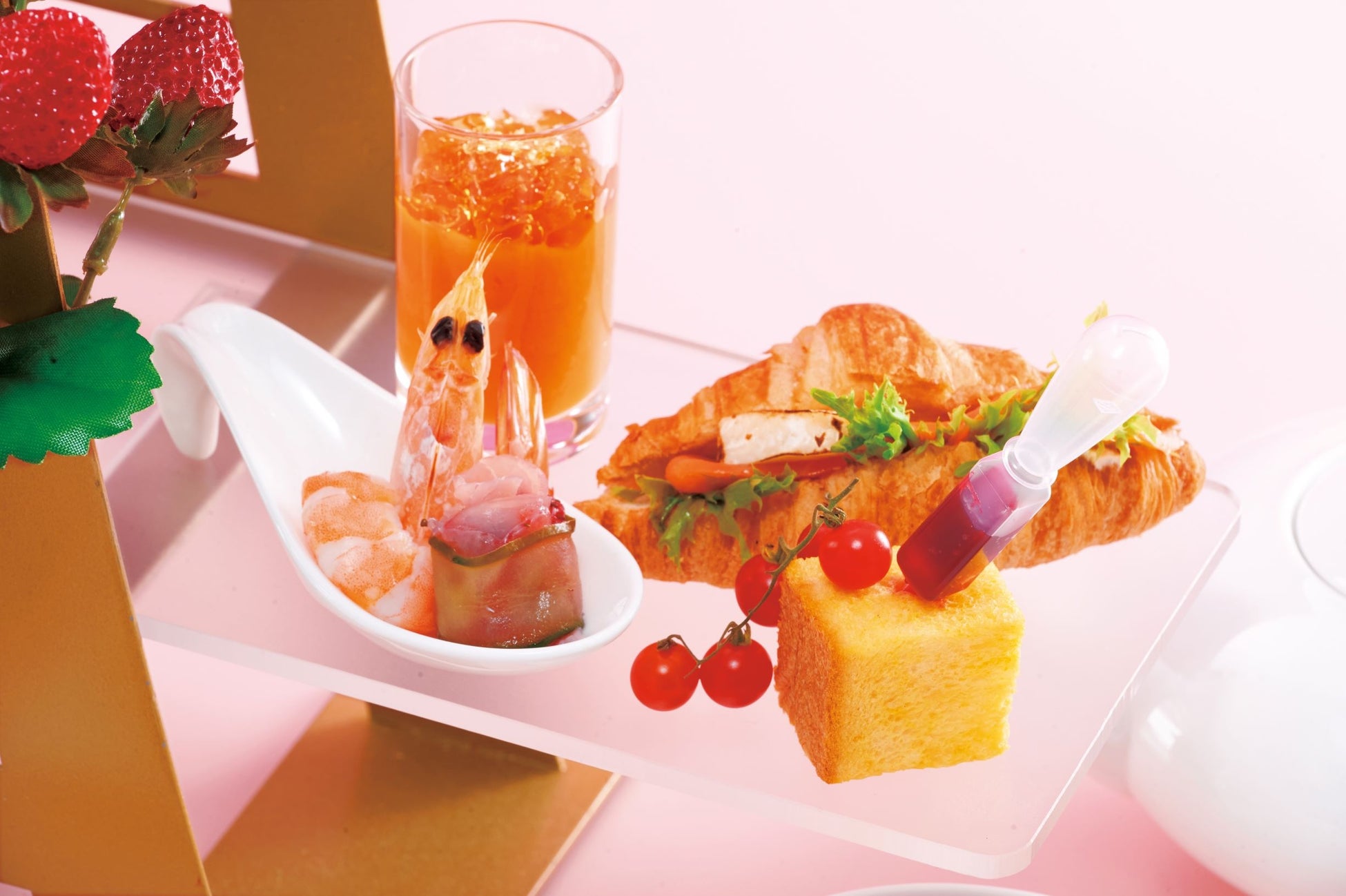 ランドマークアフタヌーンティー ーStrawberry Tea Partyー(下段イメージ)