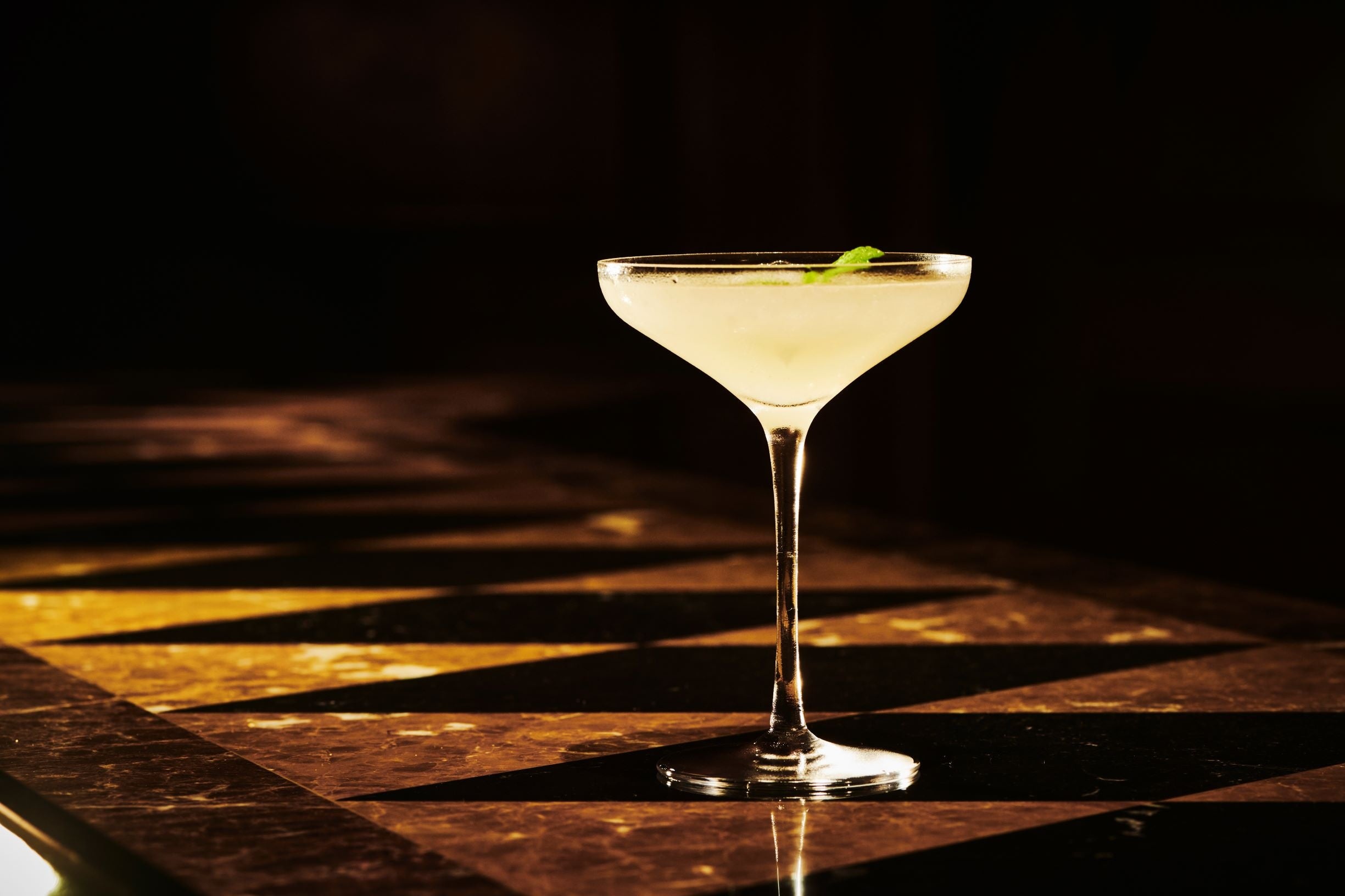 多彩なカクテルを楽しむことができます