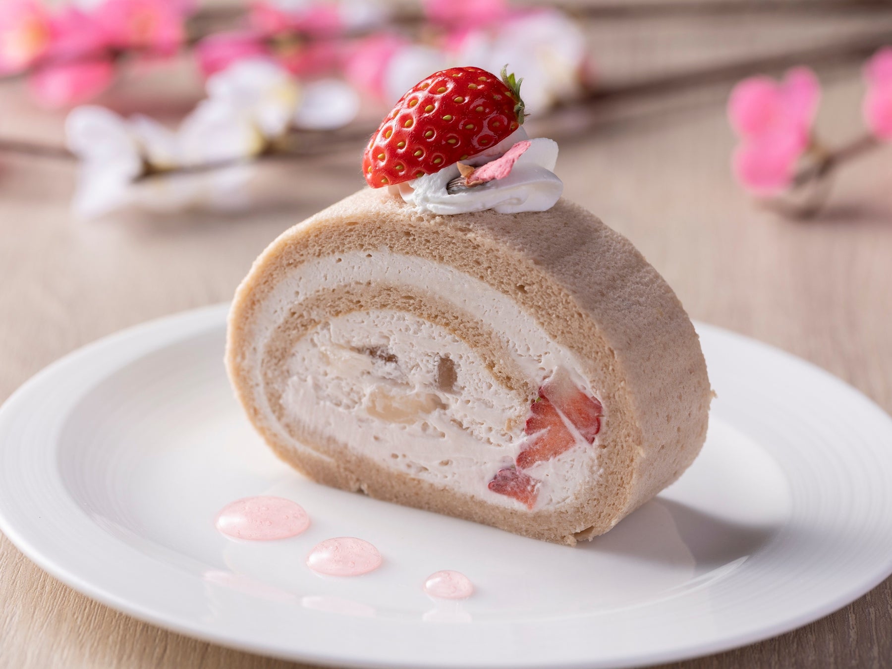 ケーキセット（コーヒーまたは紅茶付き）