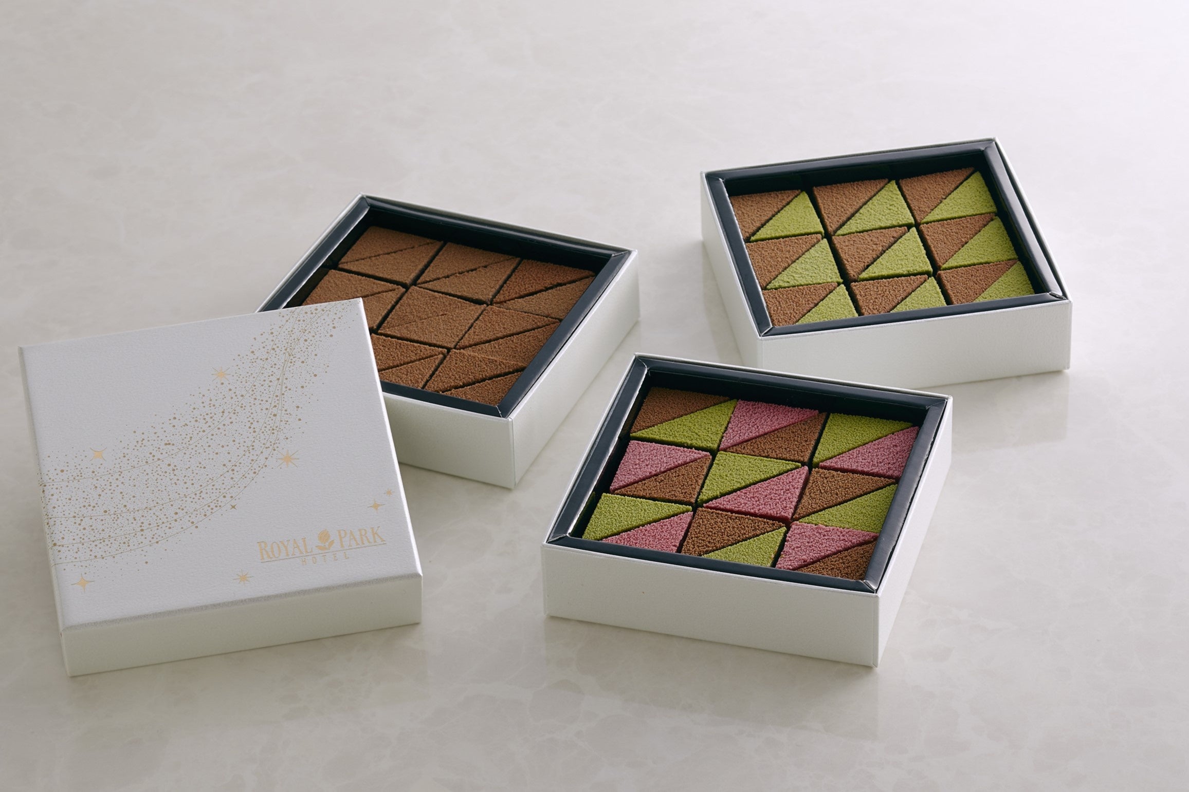 生チョコレート「THE MOMENT」 心（左奥）、華（手前）、和（右奥）