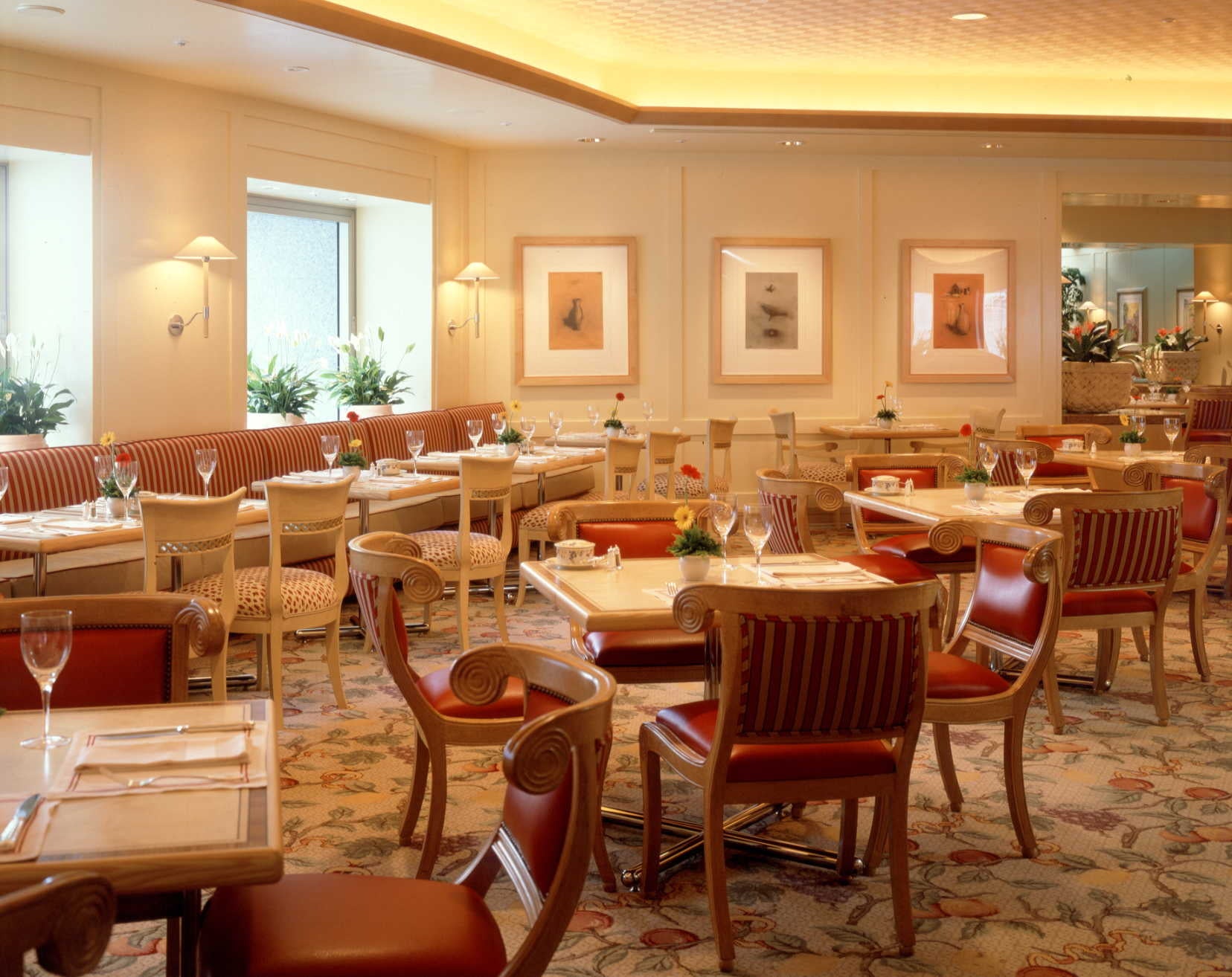 イベント会場となるレストラン&バンケット「フローラ」