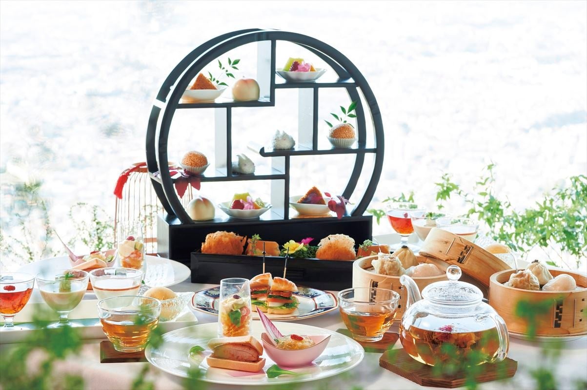 「天空のチャイニーズアフタヌーンティー “新緑とお茶のハーモニー”」　※写真は2名様分です