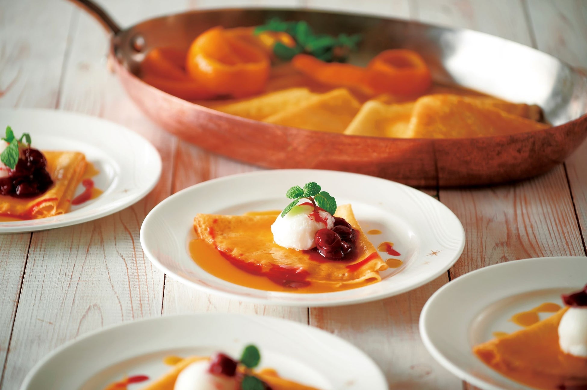 クレープ&チェリージュビレ 神奈川県産生乳100%のアイスをのせて