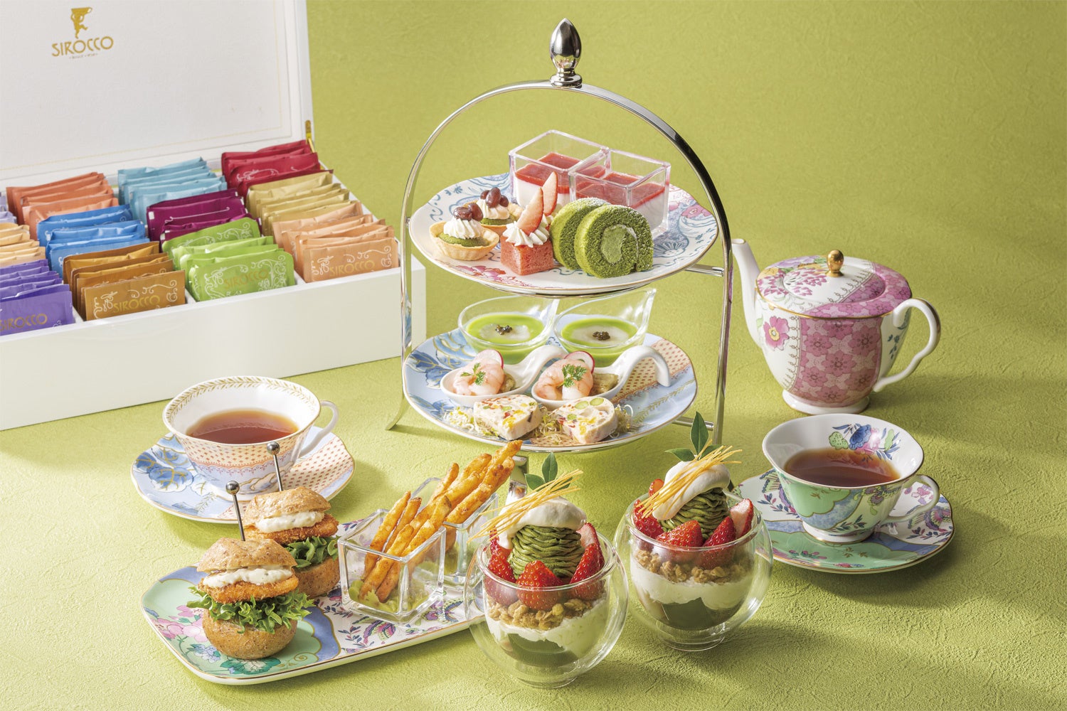 AFTERNOON TEA with SIROCCO “いちご&抹茶”(写真は2名分)