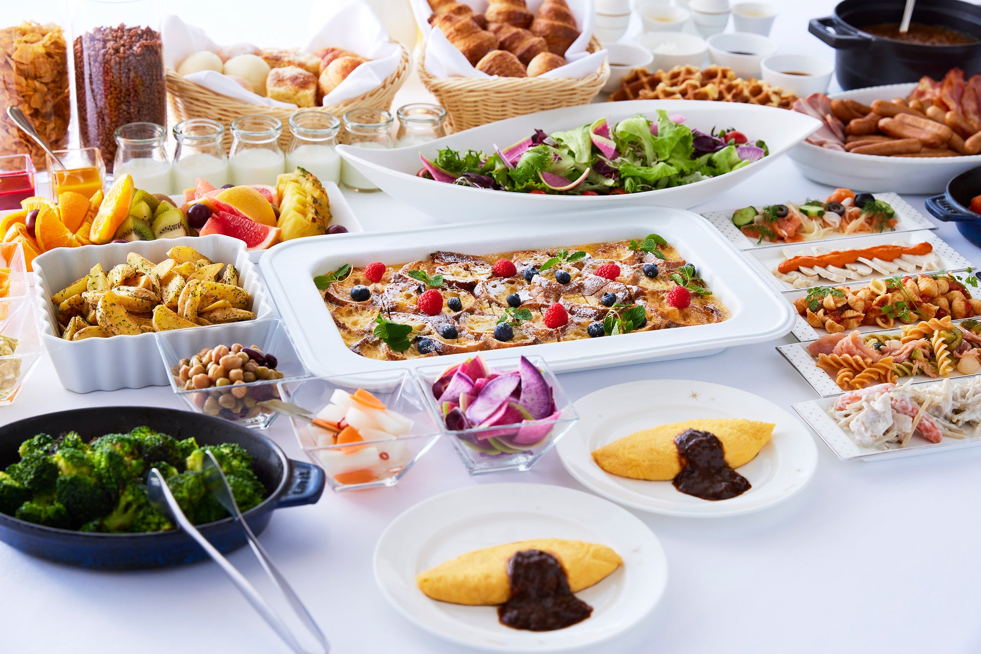 70階 スカイラウンジ「シリウス」料理イメージ