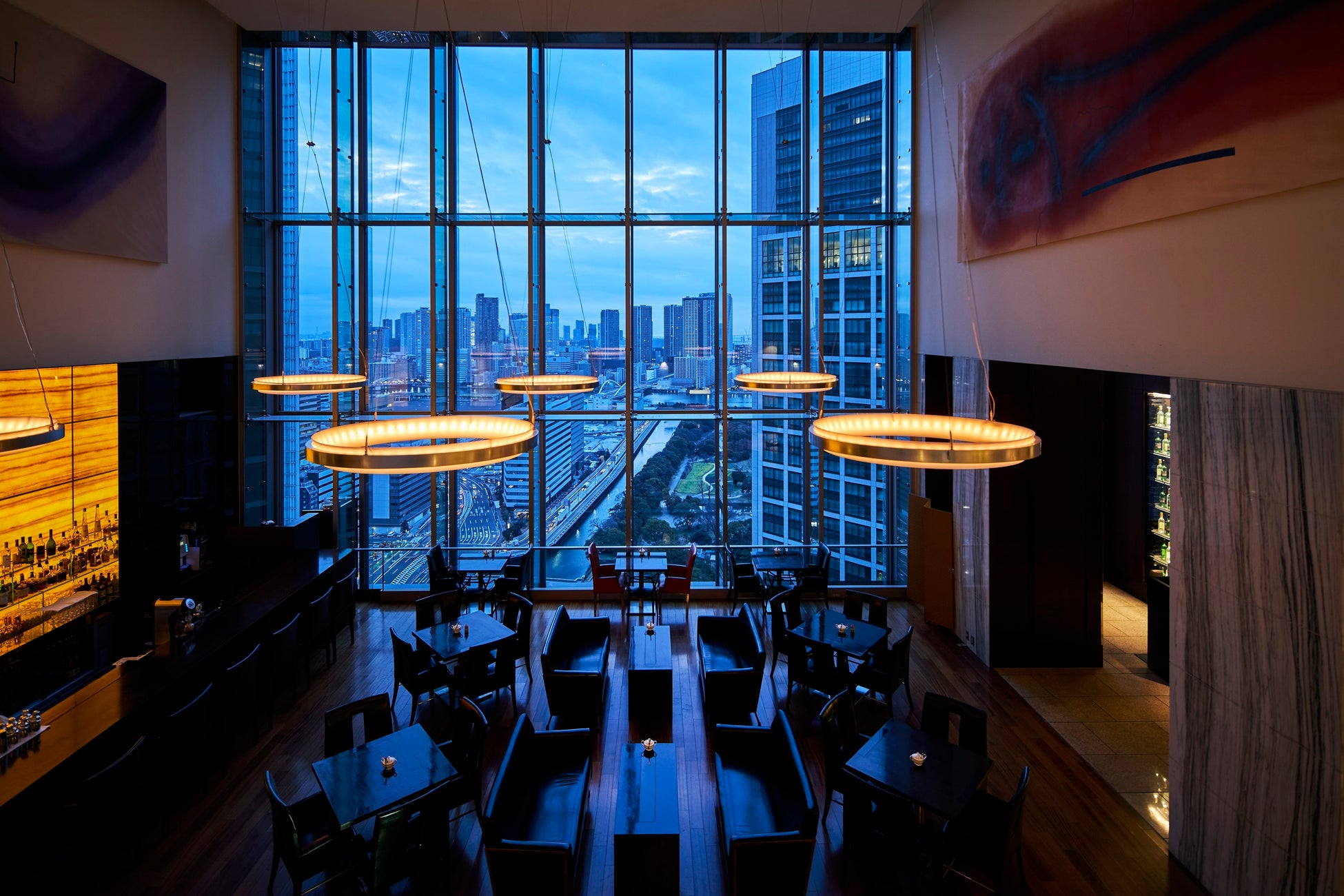 24Fバー・ラウンジ「THE BAR」