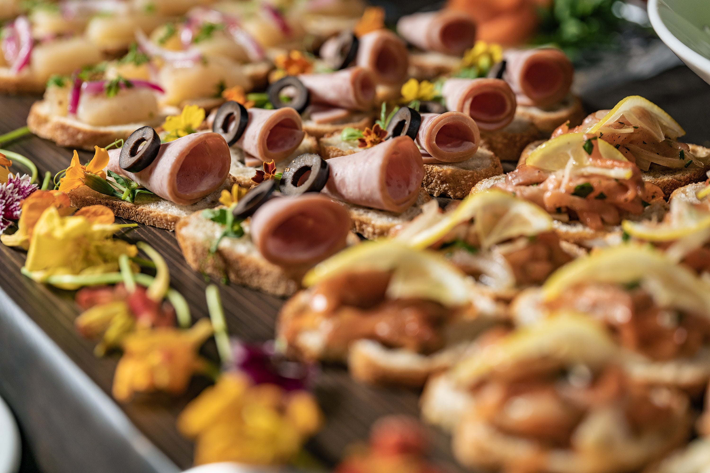 タパスを中心としたディナーブッフェ