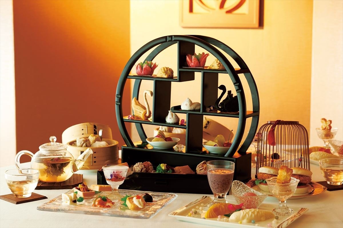 「天空のチャイニーズアフタヌーンティー “秋の実りと茜空”」 ※画像は2名様分です