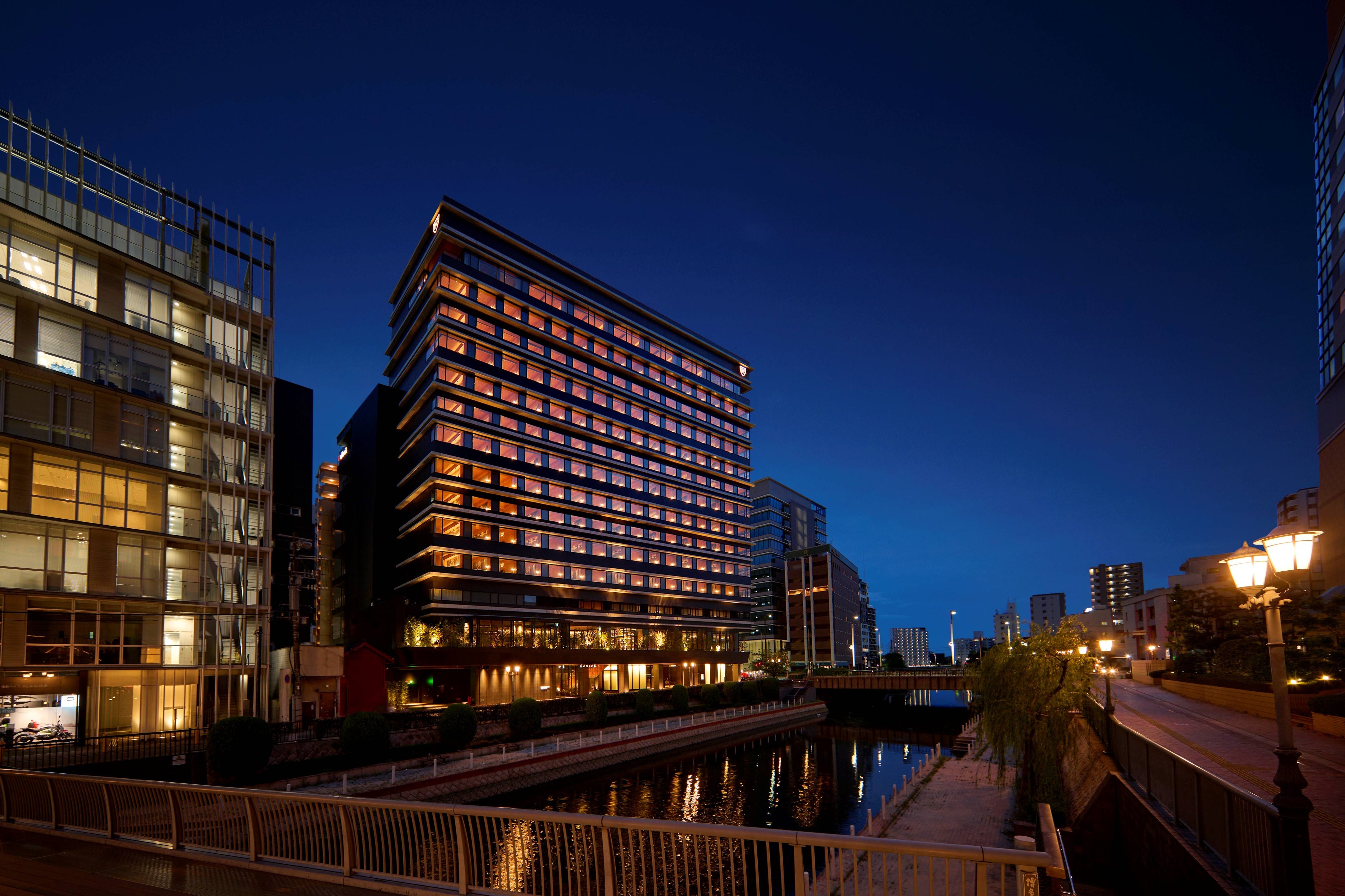 ザ ロイヤルパーク キャンバス 福岡中洲 外観