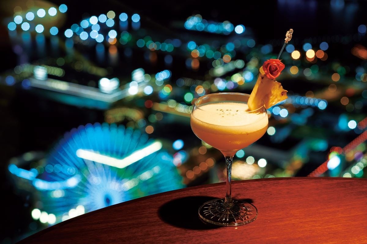 70F スカイラウンジ「シリウス」 地上277mからの夜景を眺めながら