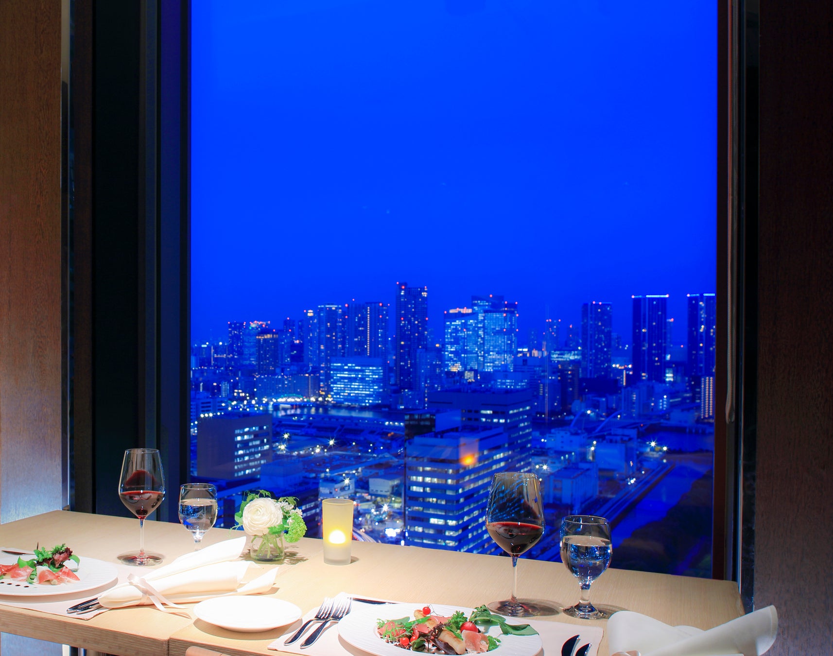 24Fオールデイダイニング「ハーモニー」夜景例