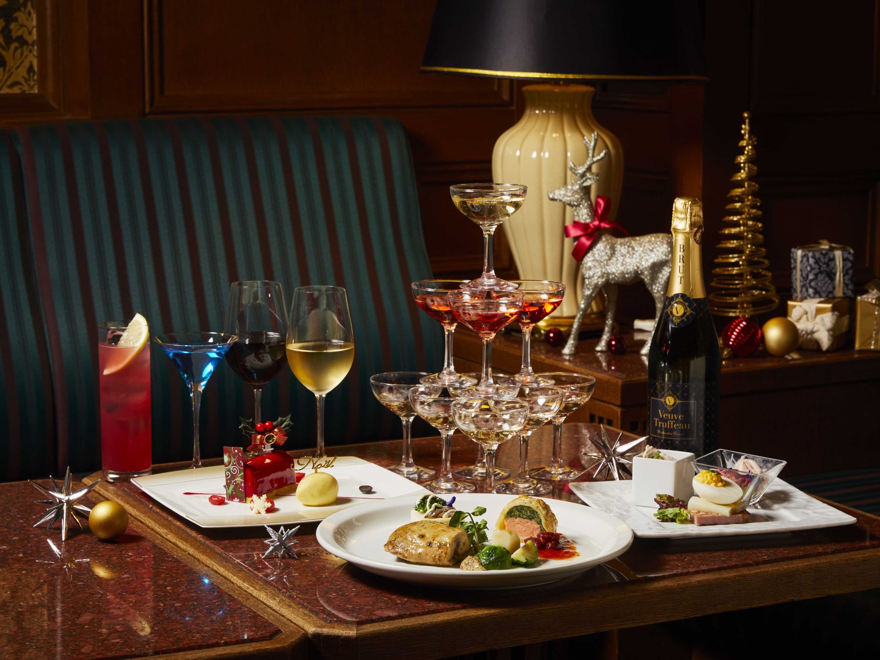 「ロイヤルスコッツ」シャンパンタワー付 クリスマスディナープレート&フリーフロー