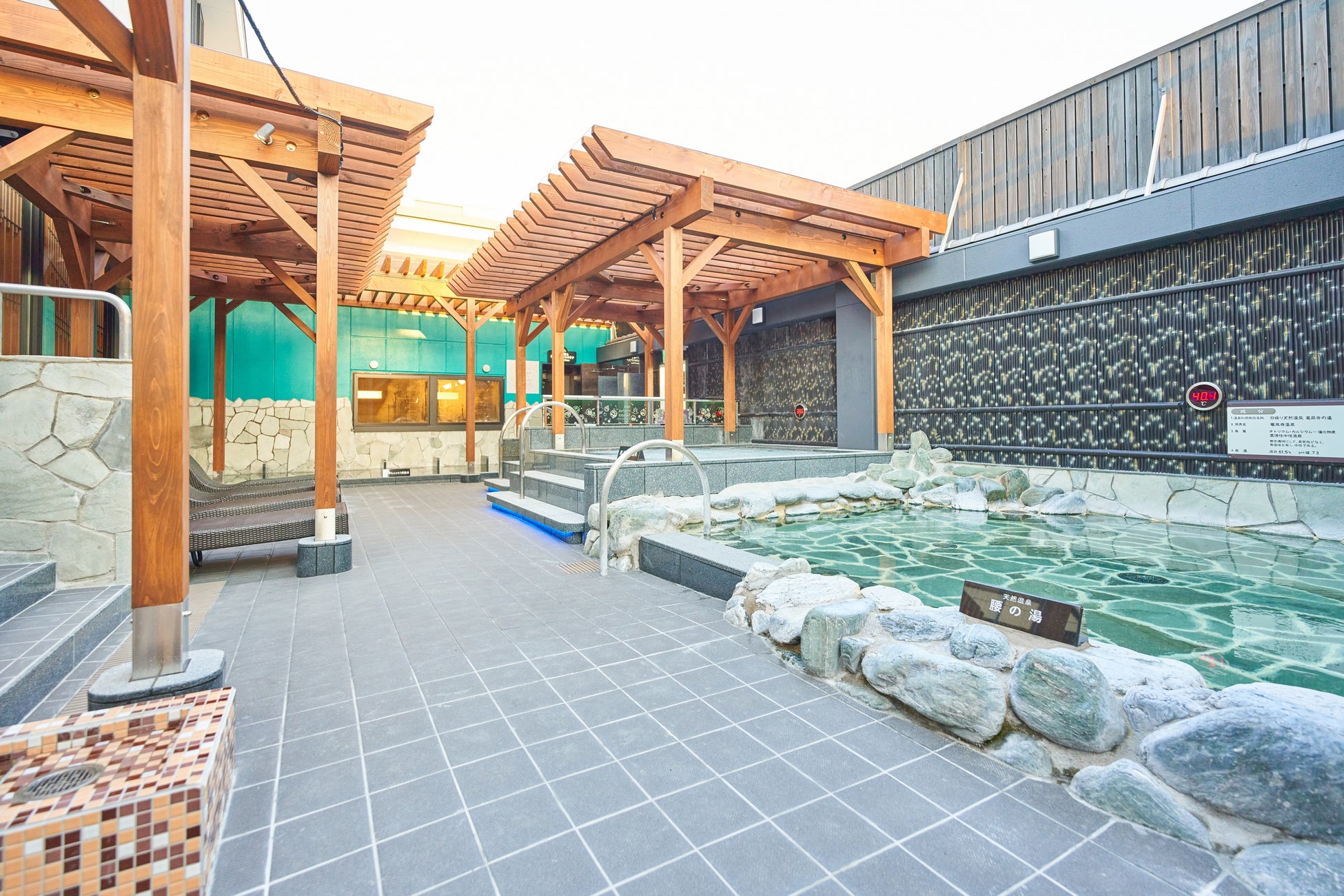 スパメッツァ仙台 竜泉寺の湯 露天風呂イメージ