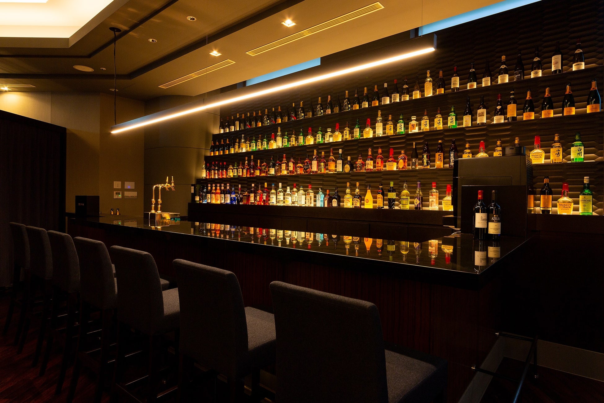 バー・ラウンジ「THE BAR」店内