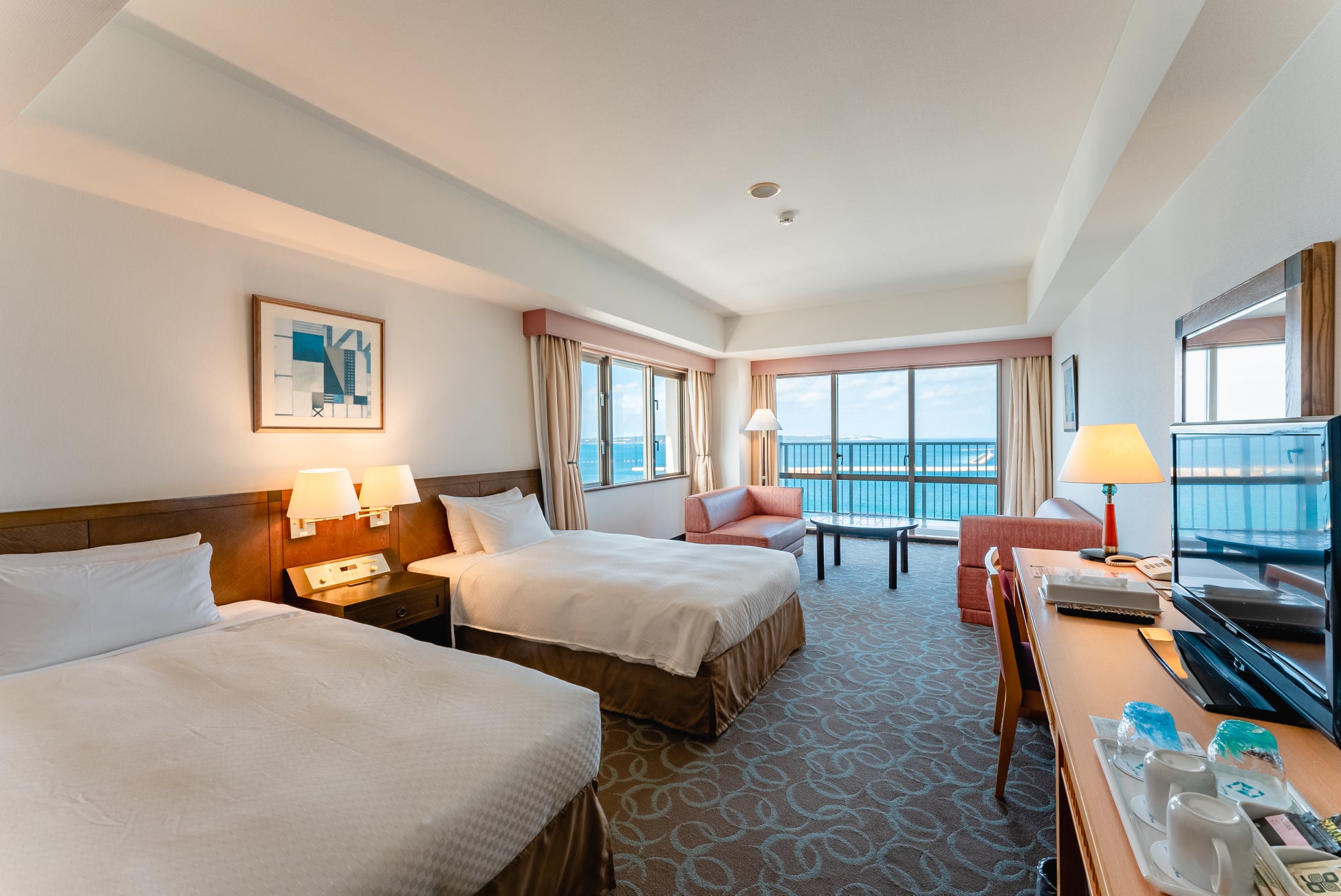 宮古島の海に面した客室