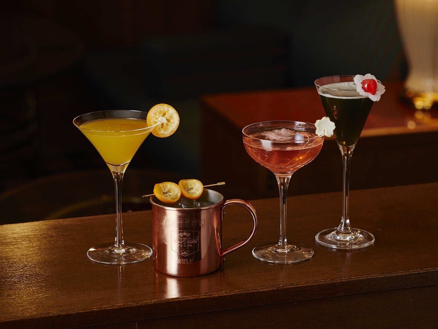 マンスリーシグネチャーカクテル 3月（左から、まるごと金柑カクテル、金柑のモスコミュール、桜ジンジャーロワイヤル、夜桜）