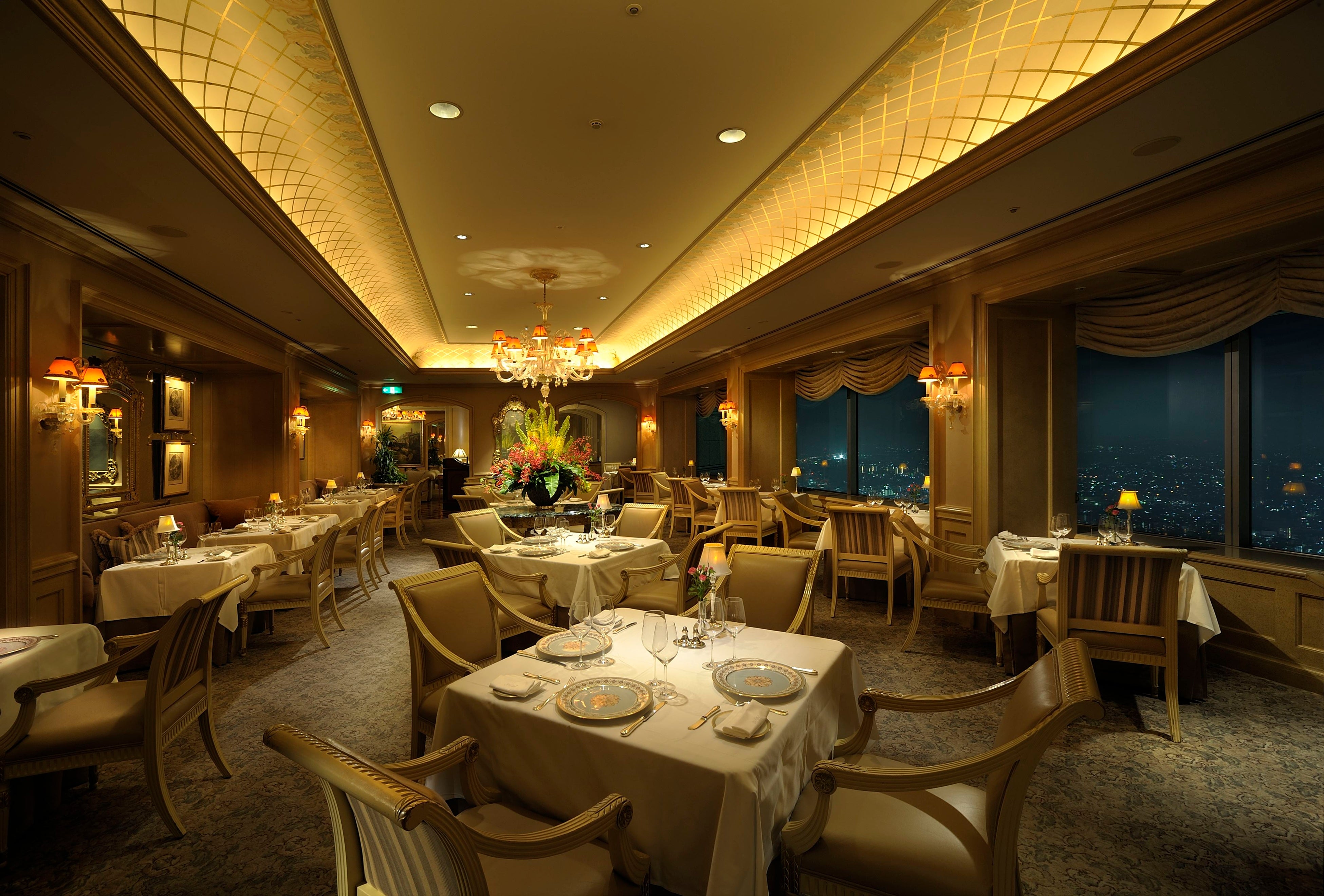 68F フレンチレストラン「ル シエール」