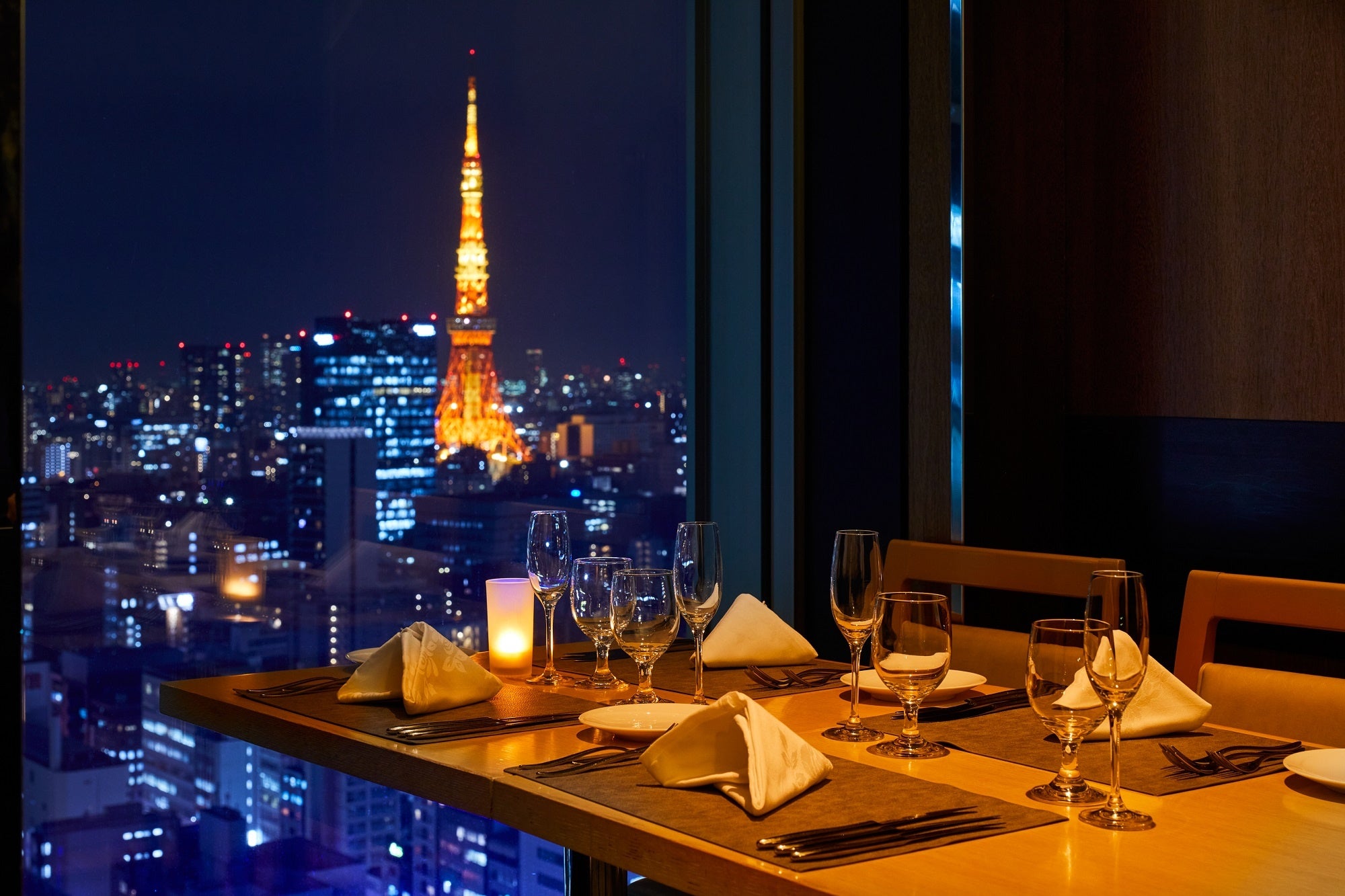 地上約100mの位置にあり、夜景が美しい「ハーモニー」