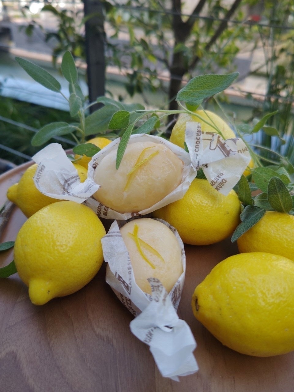 ザ ロイヤルパーク キャンバス 福岡中洲で提供するレモンケーキ（イメージ）