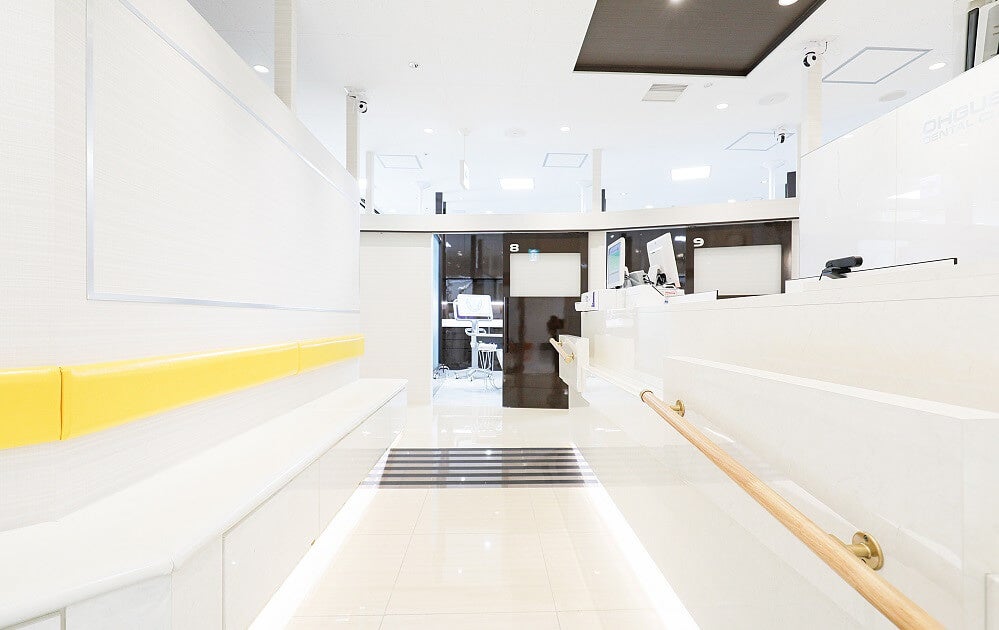 スマイルライン歯科・矯正歯科マークイズ福岡ももち