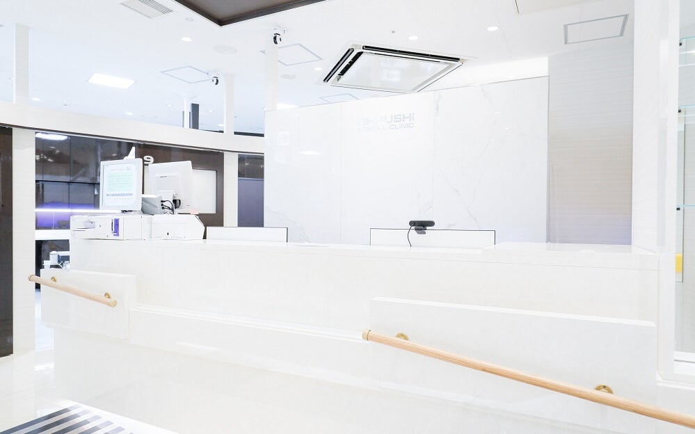 スマイルライン歯科・矯正歯科マークイズ福岡ももち