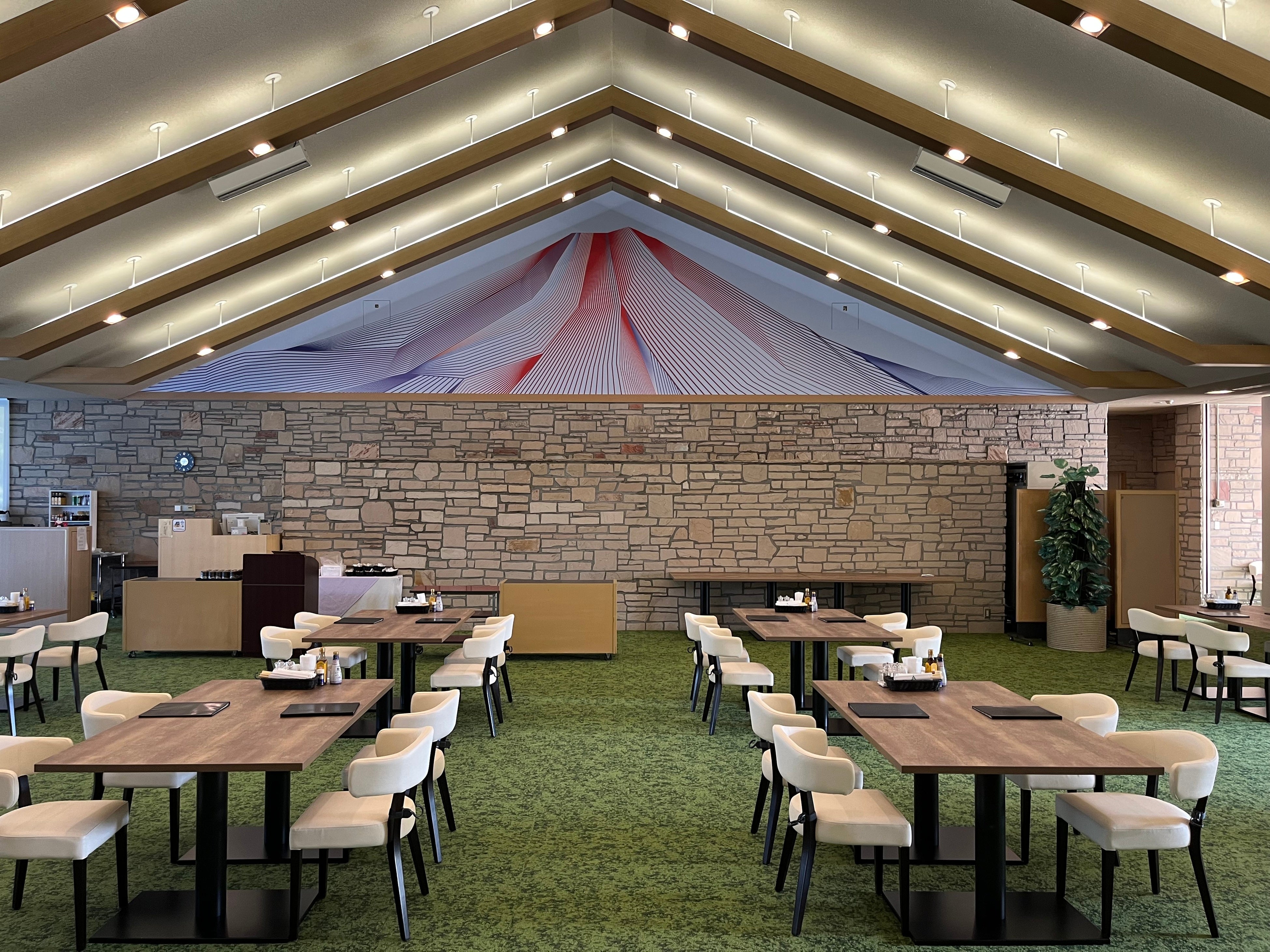 施設を改修リニューアル！写真はレストランホール