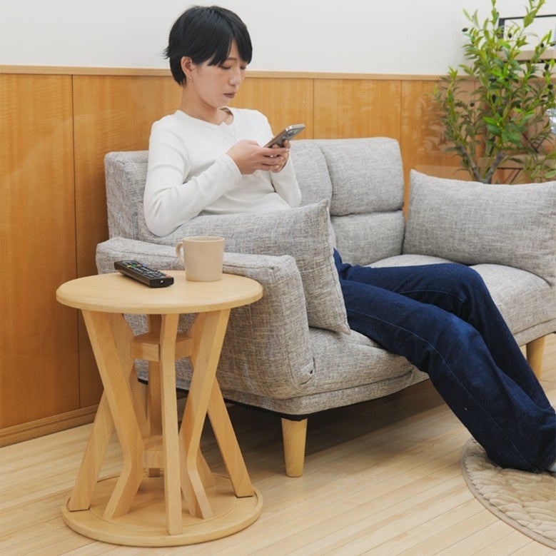 累計800万PV】SNSで話題のスツールに新デザイン『サイドテーブルになる