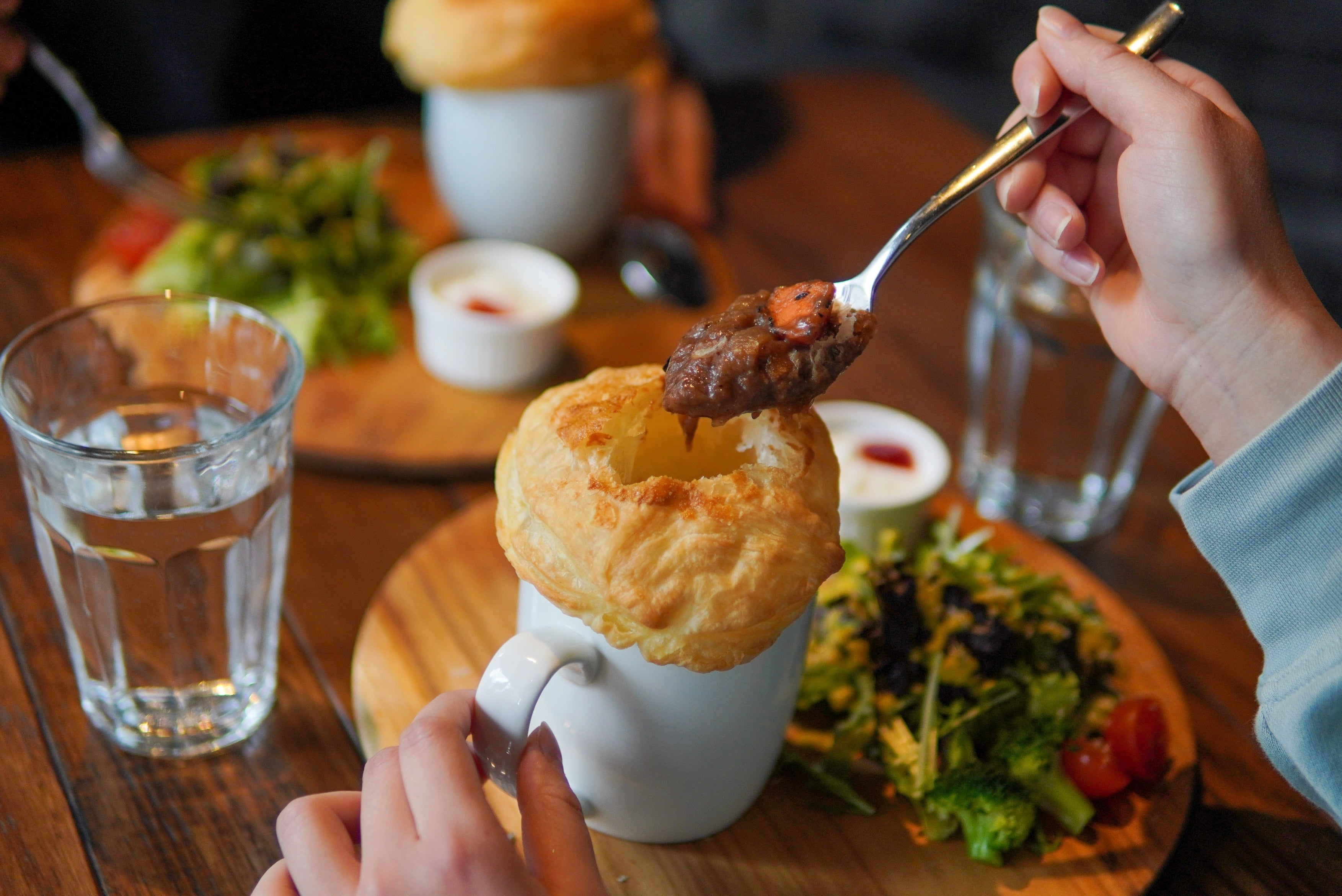 手作り！和牛の濃厚パイシチュー