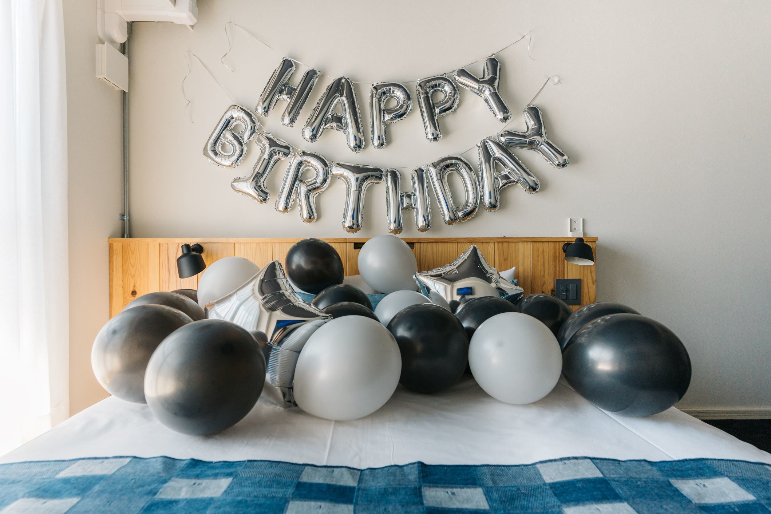 メンカラデコレーションの一例（黒ver.）