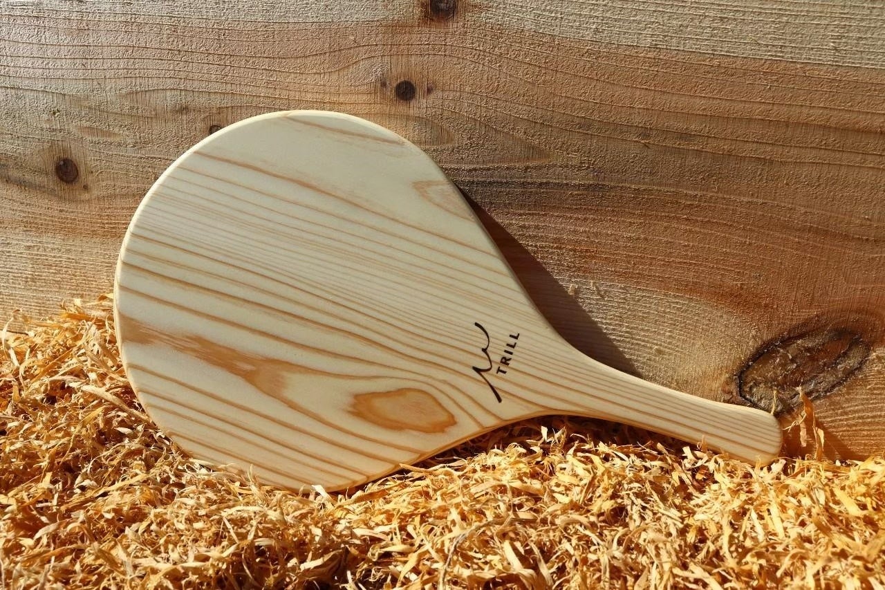 TRILL - 気仙杉 Junior〈オーダーメイド〉（撮影：小林大樹）