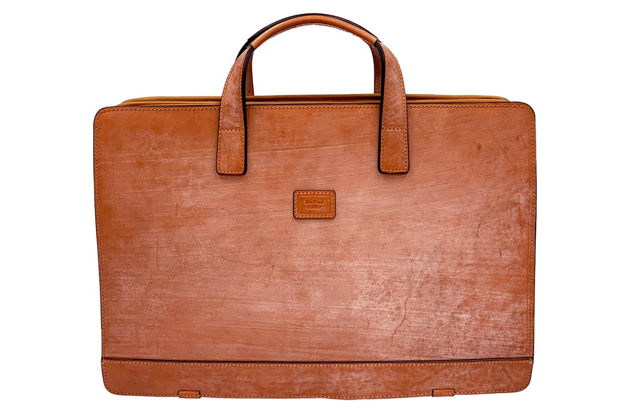 ダヴィンチファーロのコレクション「Alba Bridle Misto 3zip Shoulder Bag」