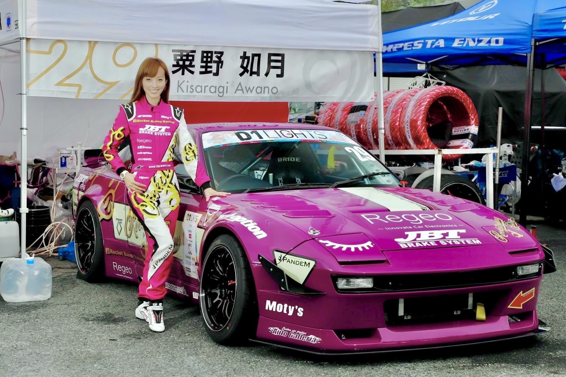 『D1 Lights』参戦女性ドリフトドライバー粟野如月選手