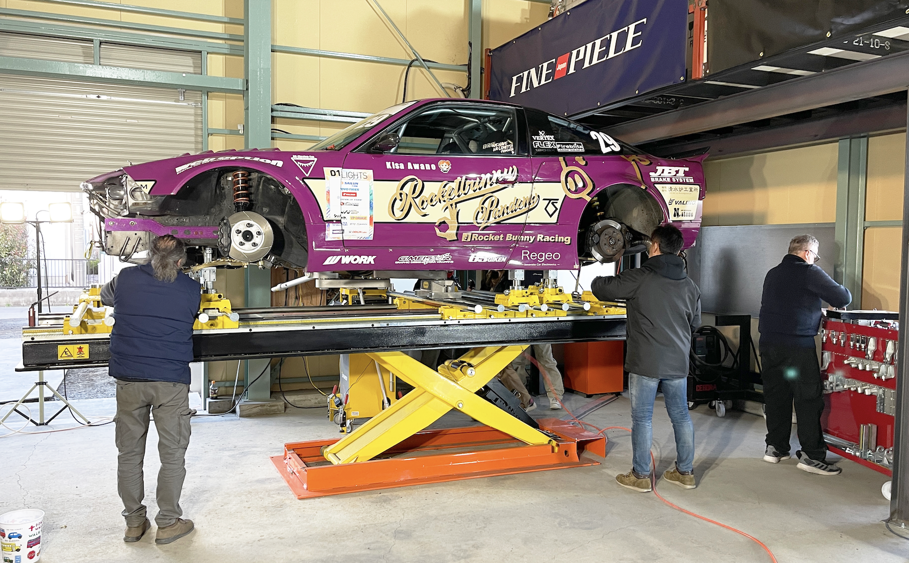 エフディエム ３WAY多機能ADASリフト ジグ修正・フレーム測定 × ホイールアライメント調整 × エーミングサポート